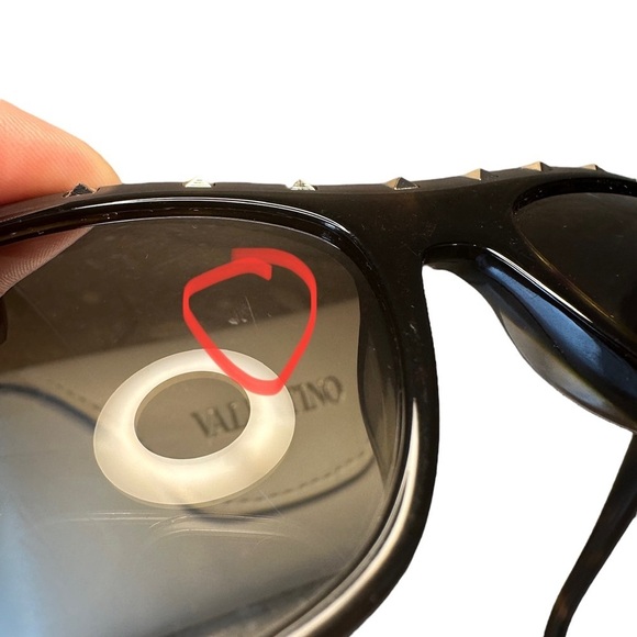 Valentino Rockstud sunglasses - gently used - Picture 10 of 10
